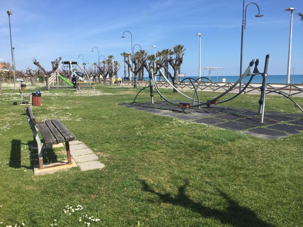 Pousada Copacabana Praia - Affittacamere - Casa Vacanza A Porto SantʼElpidio Extérieur photo