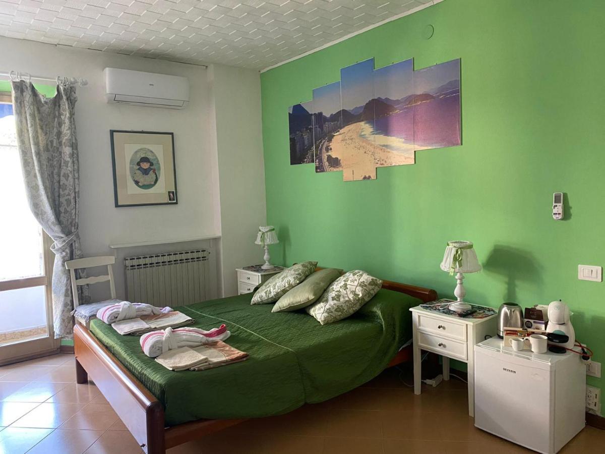 Pousada Copacabana Praia - Affittacamere - Casa Vacanza A Porto SantʼElpidio Extérieur photo